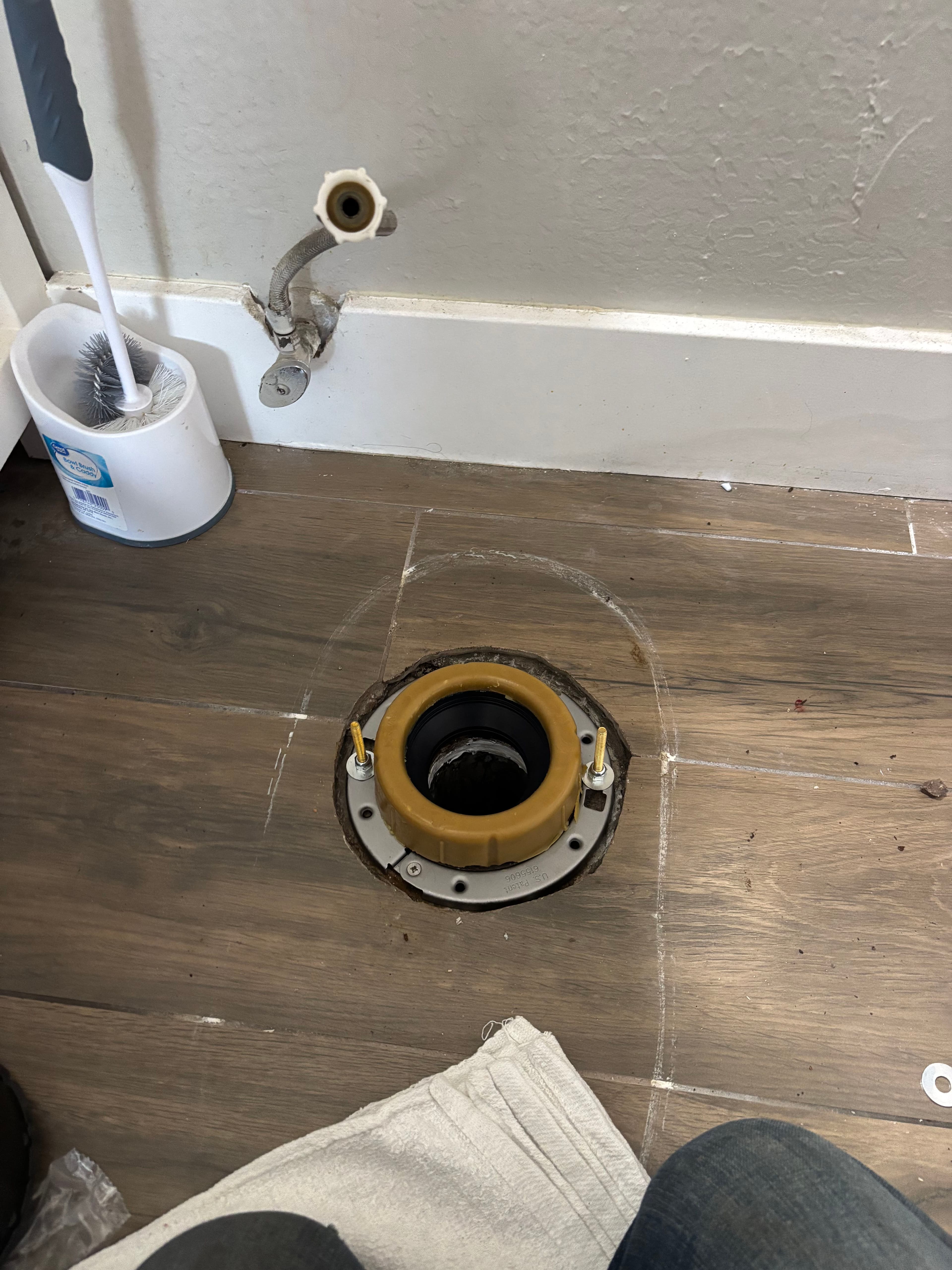 Project Efficient Toilet Flange Replacement Without Floor Damage image